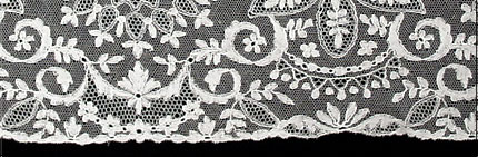 Blonde Lace Archive Photo 3 | LECIEN Lace Museum