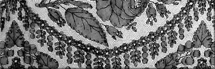 Chantilly Lace Image 5 | LECIEN Lace Museum